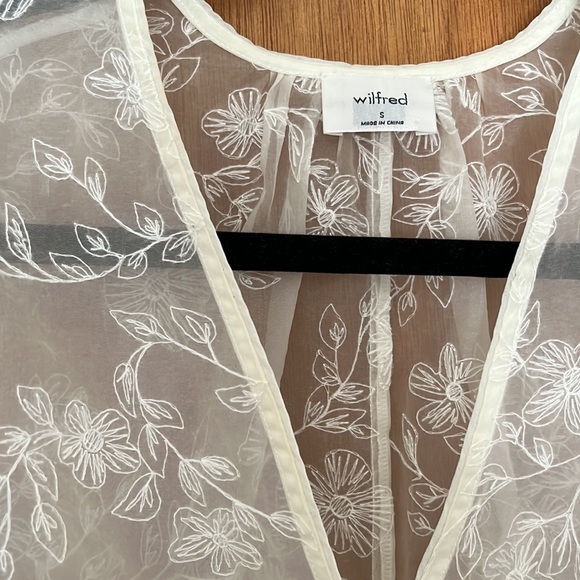 Aritzia Wilfred sheer blouse - Picture 3 of 3